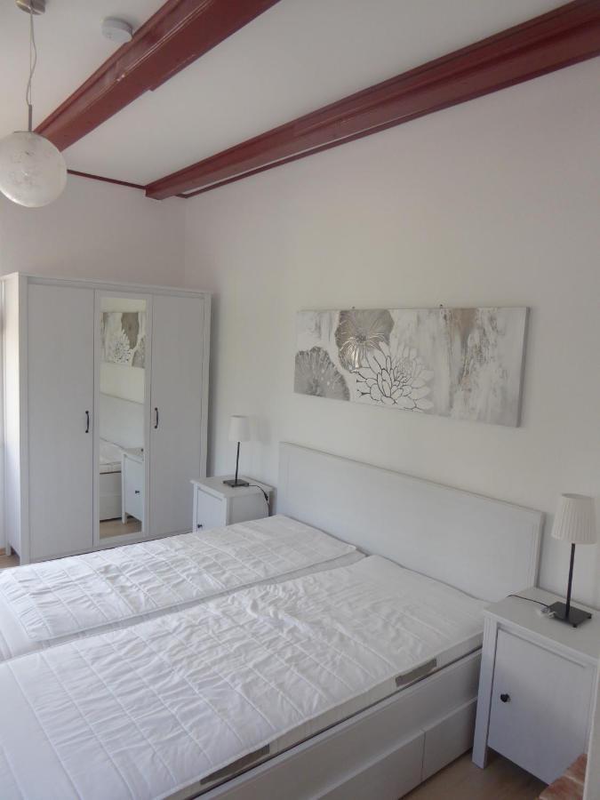 Ferienwohnung Elise Im Gulfhof Am Kanal Grossefehn المظهر الخارجي الصورة